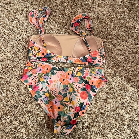 Rifle Paper Co and Summersalt Garden Party Pink Ruffle Bikini - Picture 3 of 3